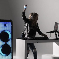 ПРОКАТ Беспроводная портативная колонка JBL PartyBox 1000 (с микрофоном) ПРОКАТ Беспроводная портативная колонка JBL PartyBox 1000 (с микрофоном)